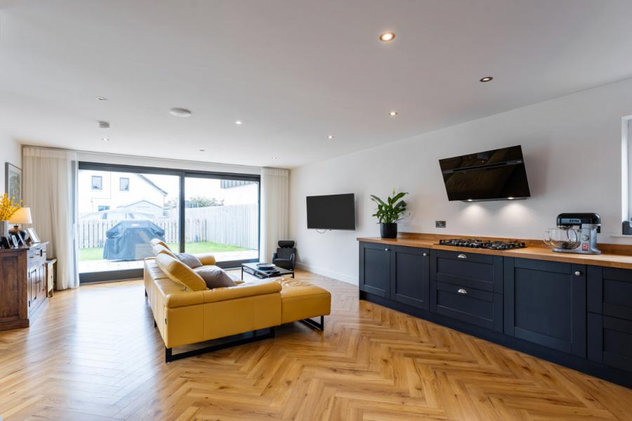 10 Gransha Lane 10 Gransha Lane