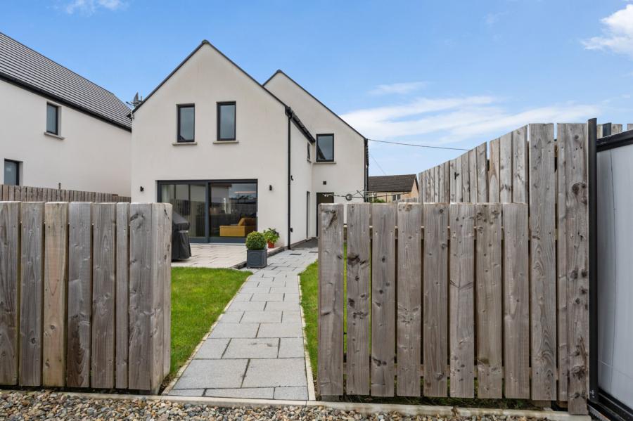 10 Gransha Lane 10 Gransha Lane