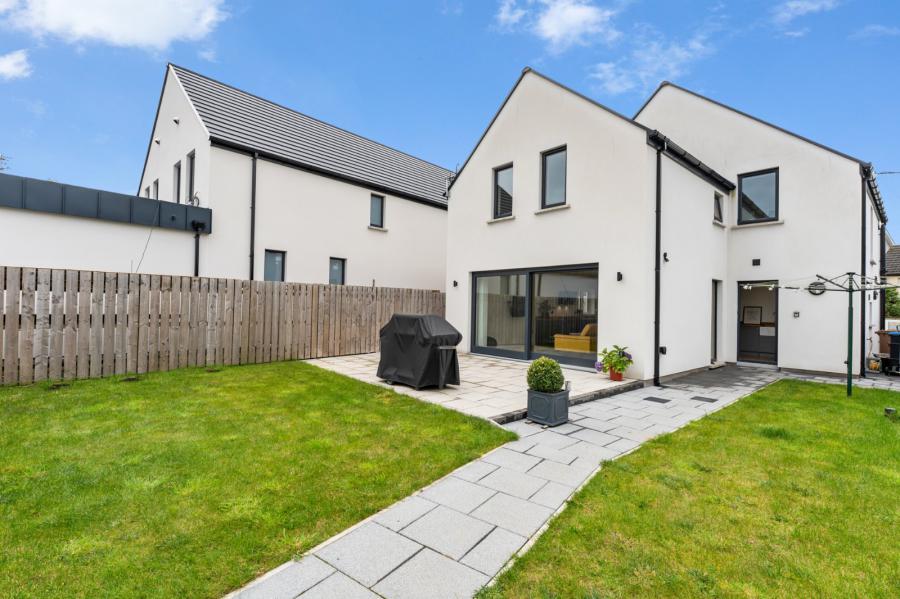 10 Gransha Lane 10 Gransha Lane
