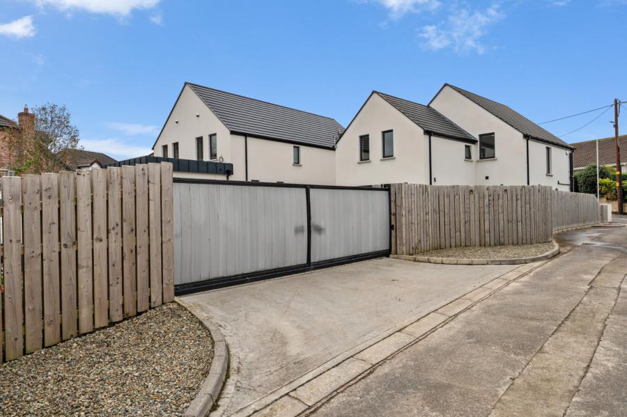 10 Gransha Lane 10 Gransha Lane
