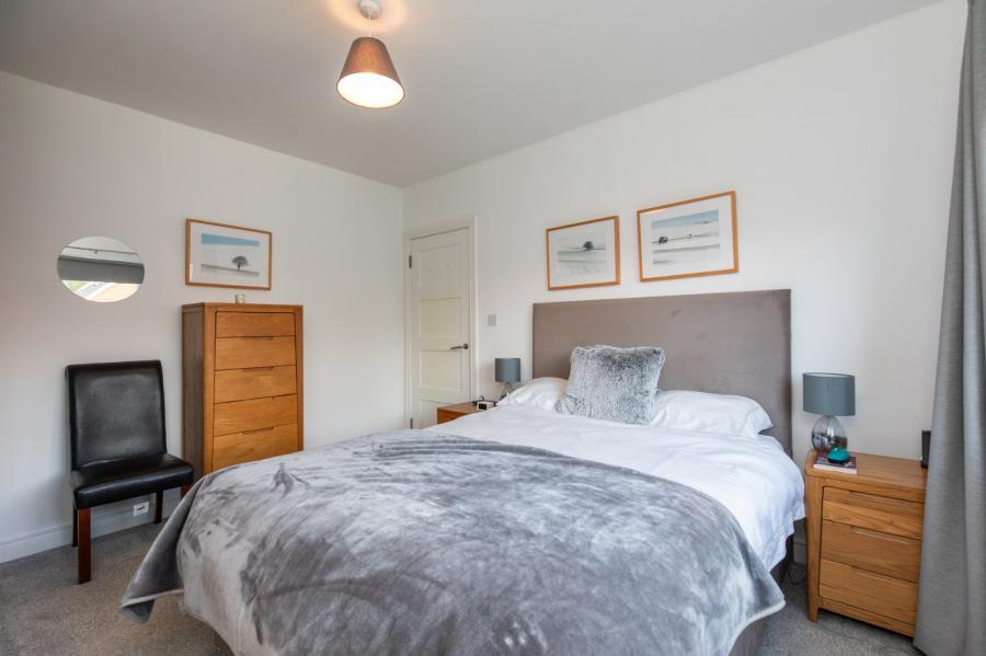 6 Clonallon Gardens