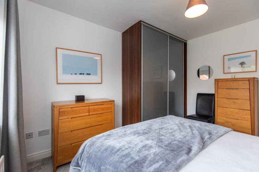 6 Clonallon Gardens