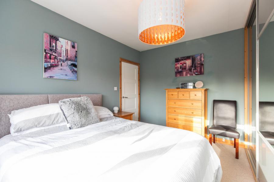6 Clonallon Gardens