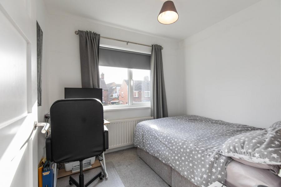 6 Clonallon Gardens