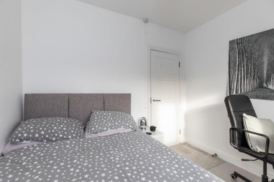 6 Clonallon Gardens