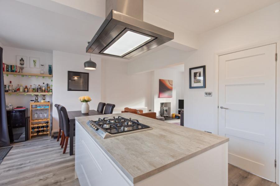 6 Clonallon Gardens