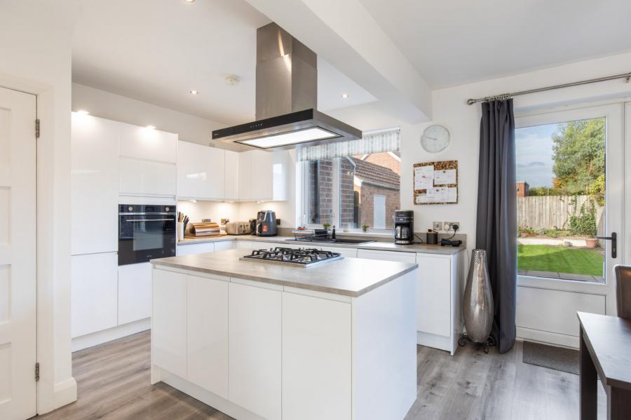 6 Clonallon Gardens