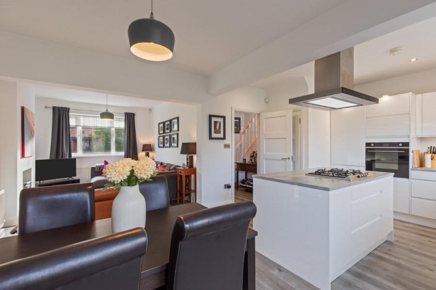6 Clonallon Gardens