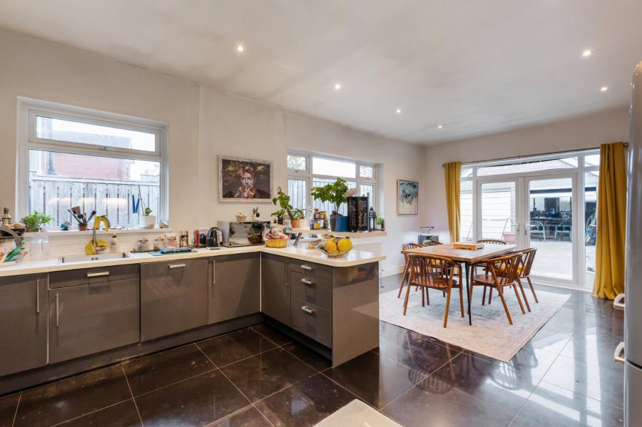 675 Upper Newtownards Road