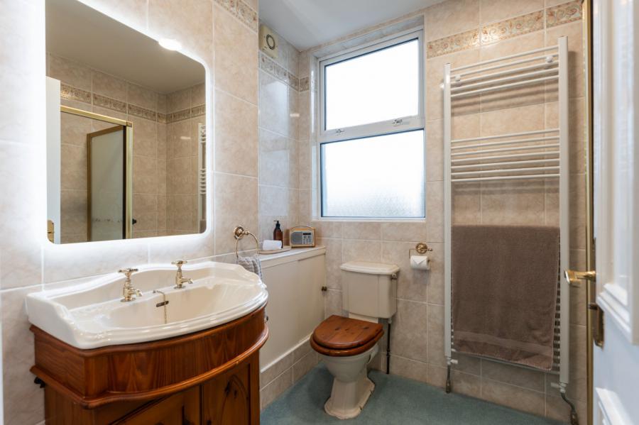 62 Kings Road 62 Kings Road