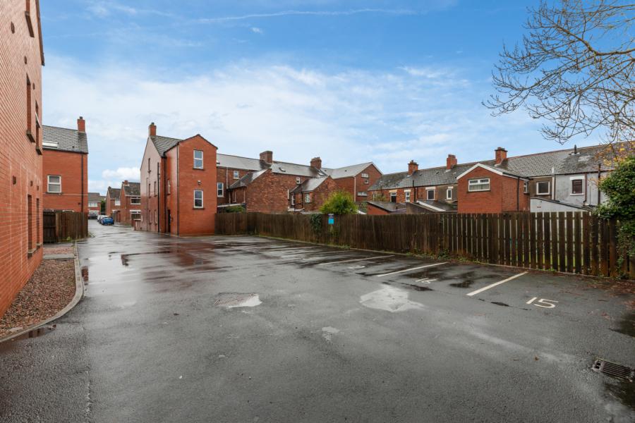 Apartment 1, 35 Victoria Road