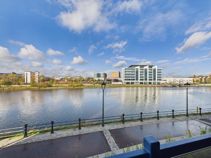 13 Ravenhill Reach Mews