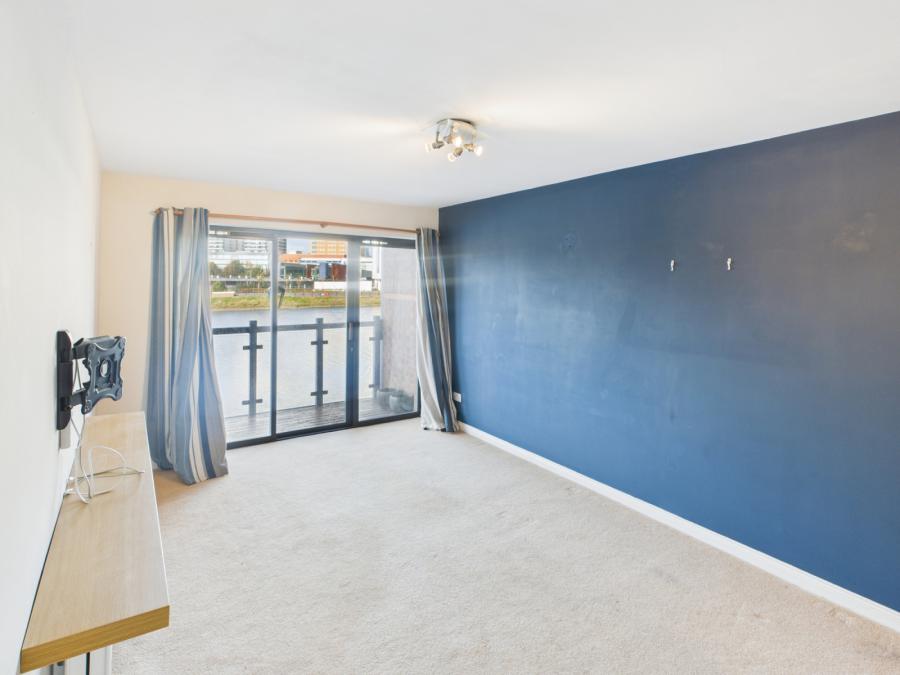 13 Ravenhill Reach Mews