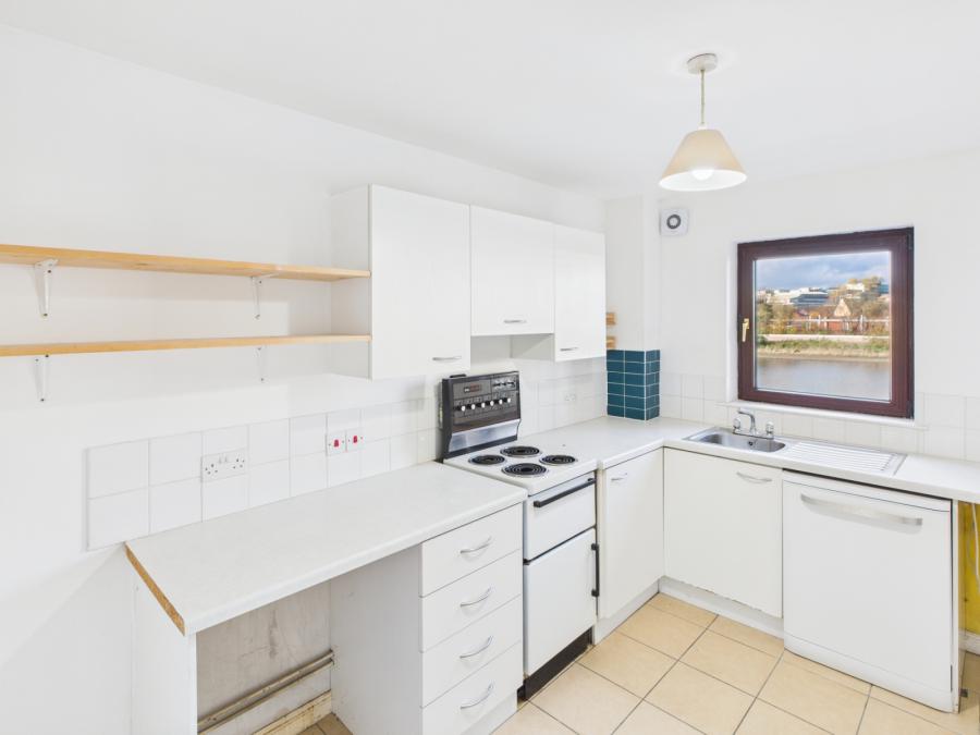 13 Ravenhill Reach Mews