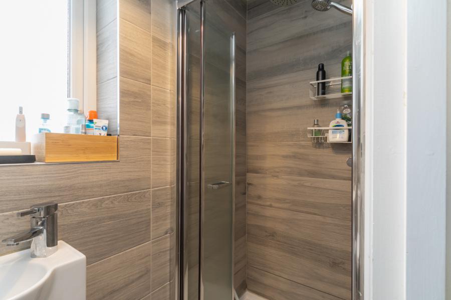 Apartment 12, 1A Inverary Drive