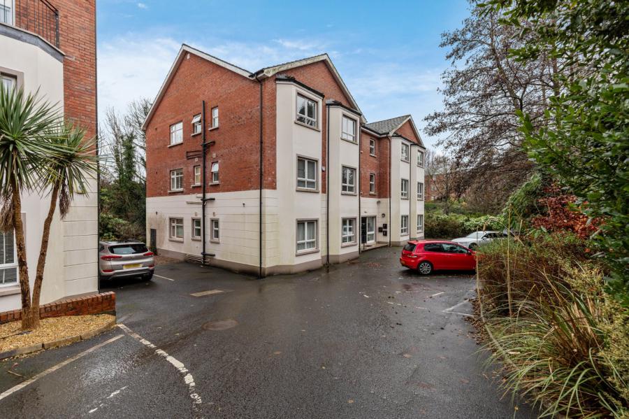 Apartment 7 Kingsleigh, 31B Kings Road