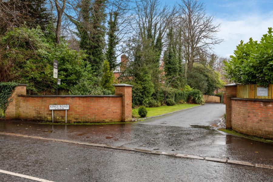 Apartment 7 Kingsleigh, 31B Kings Road