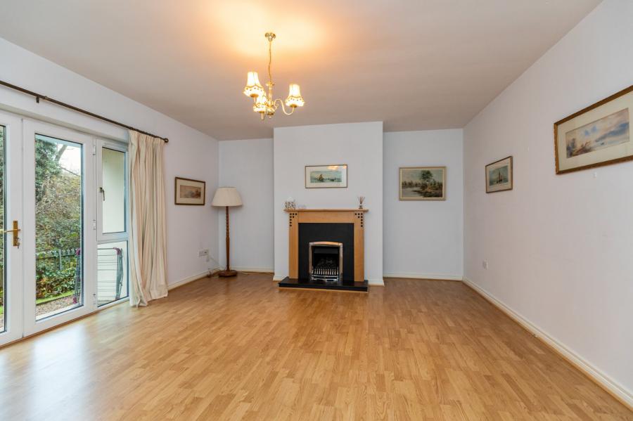 Apartment 7 Kingsleigh, 31B Kings Road