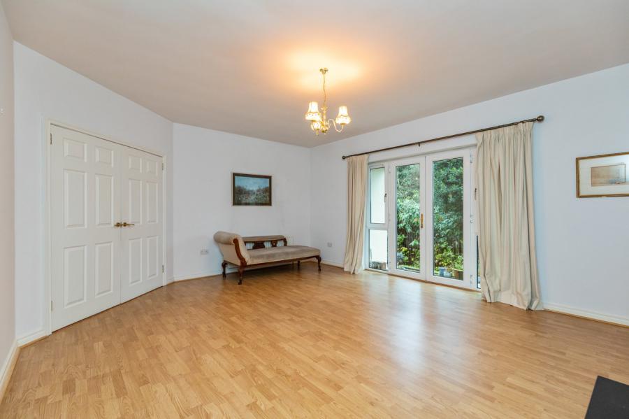 Apartment 7 Kingsleigh, 31B Kings Road