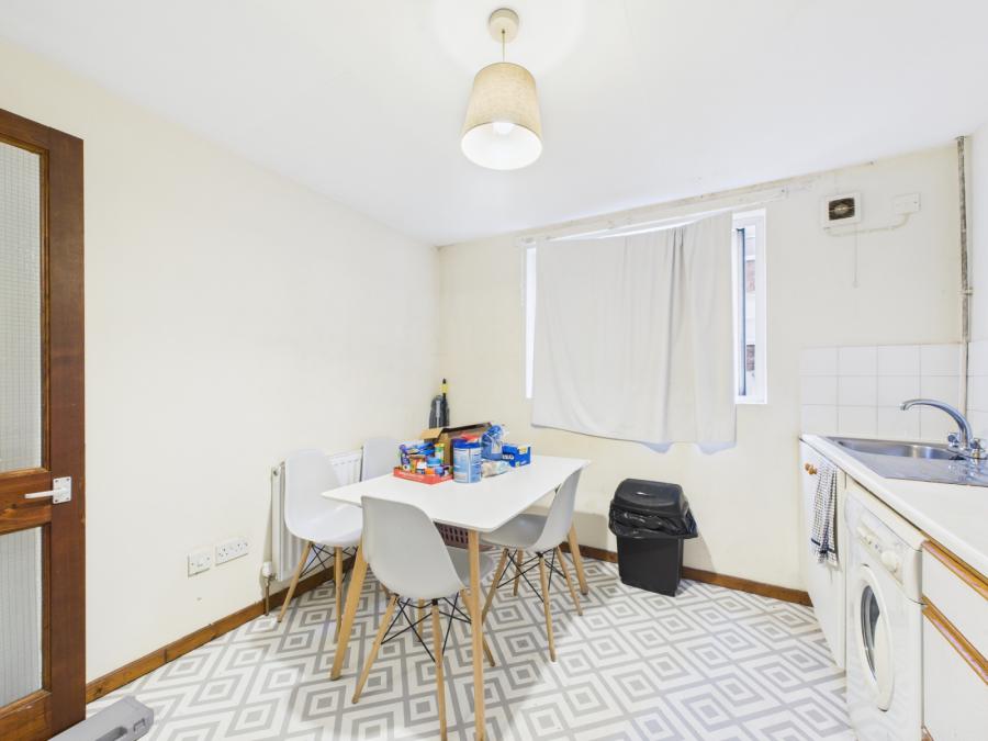 Apt 2, 13 India Street