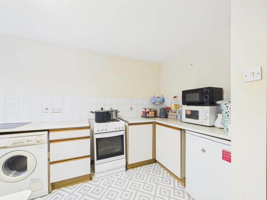 Apt 2, 13 India Street