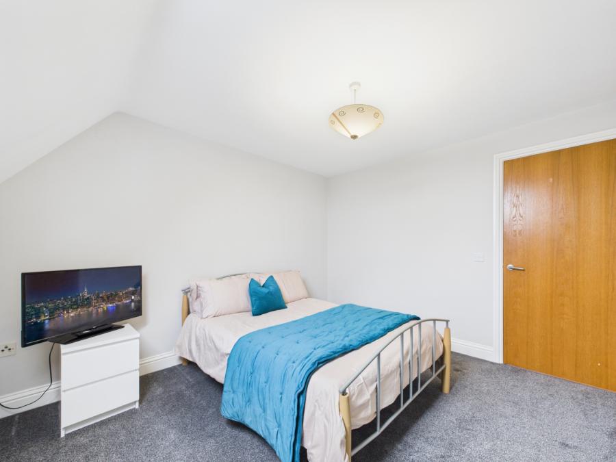 Flat 29 Grafton Court, 85 Kings Road