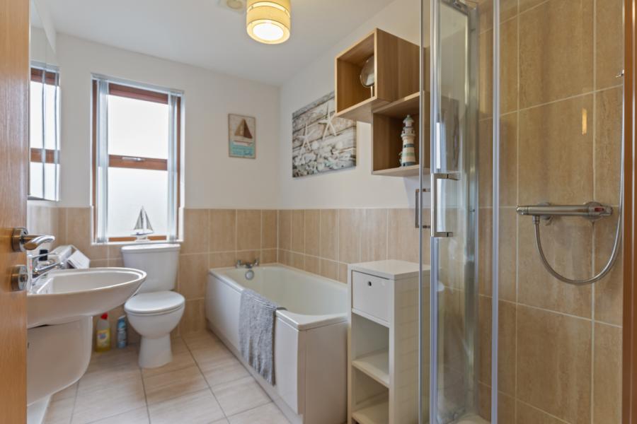 Apartment 5, 5 Galway Park