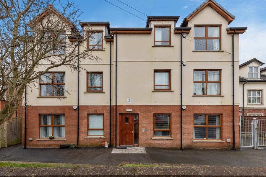 Apartment 5, 5 Galway Park