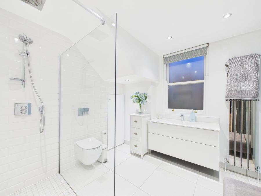 Apartment 1, 18 Adelaide Park