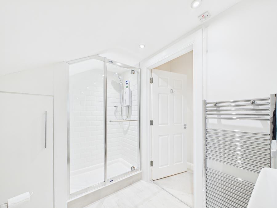 Apartment 1, 18 Adelaide Park