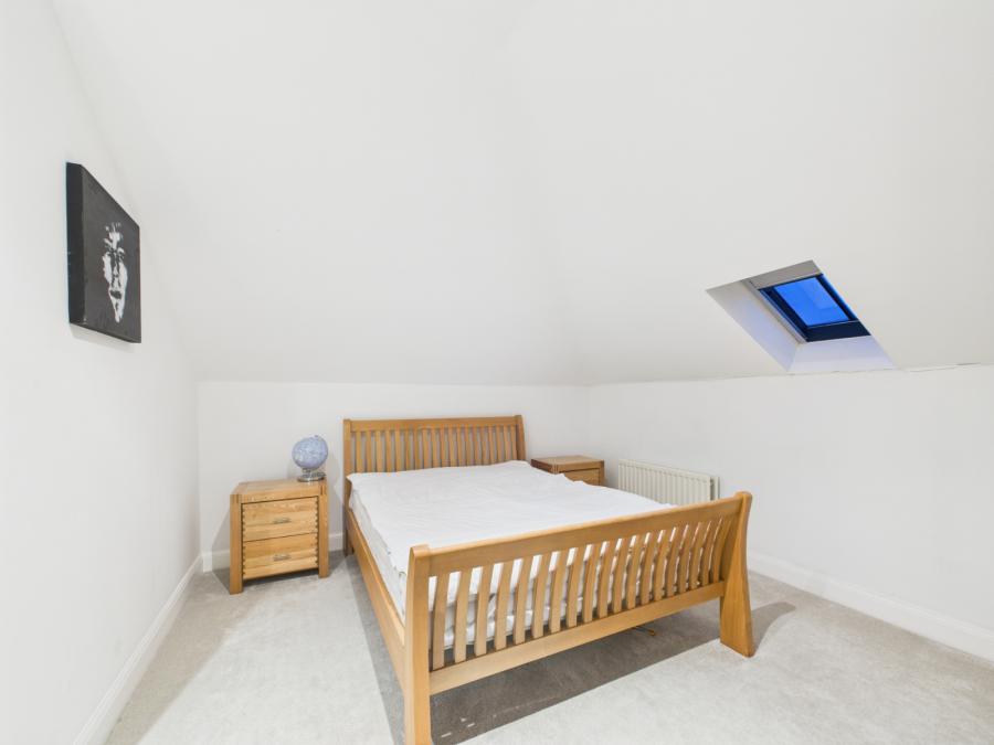 Apartment 1, 18 Adelaide Park