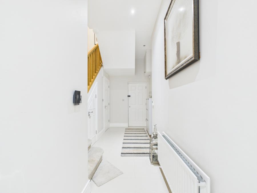 Apartment 1, 18 Adelaide Park