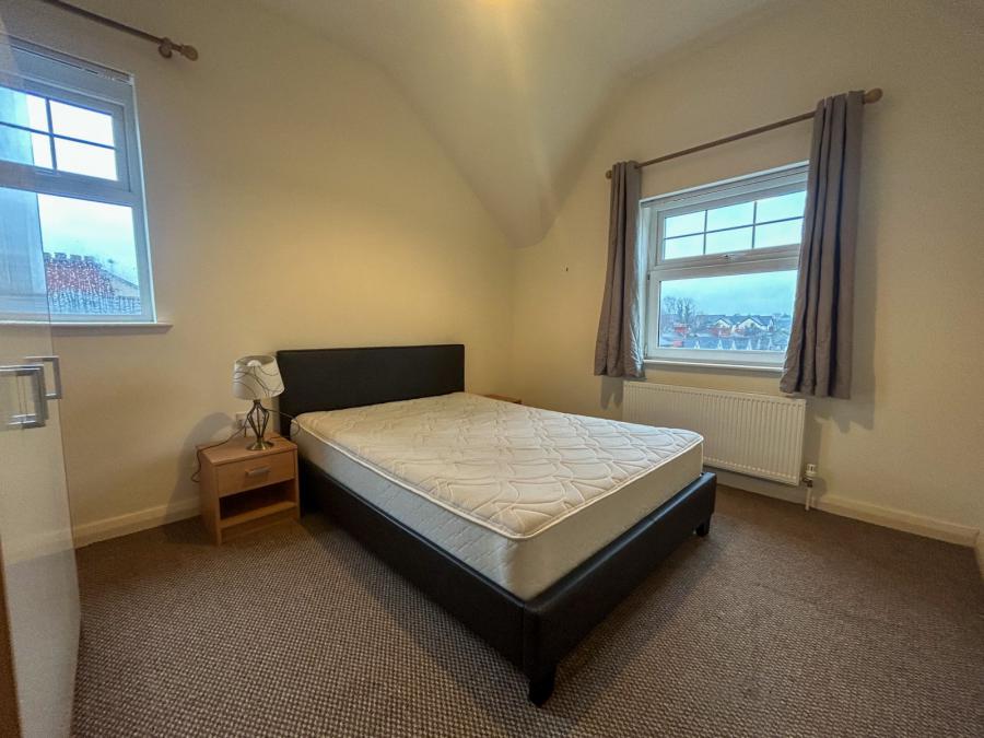 Apartment C, 105 Ulsterville Avenue