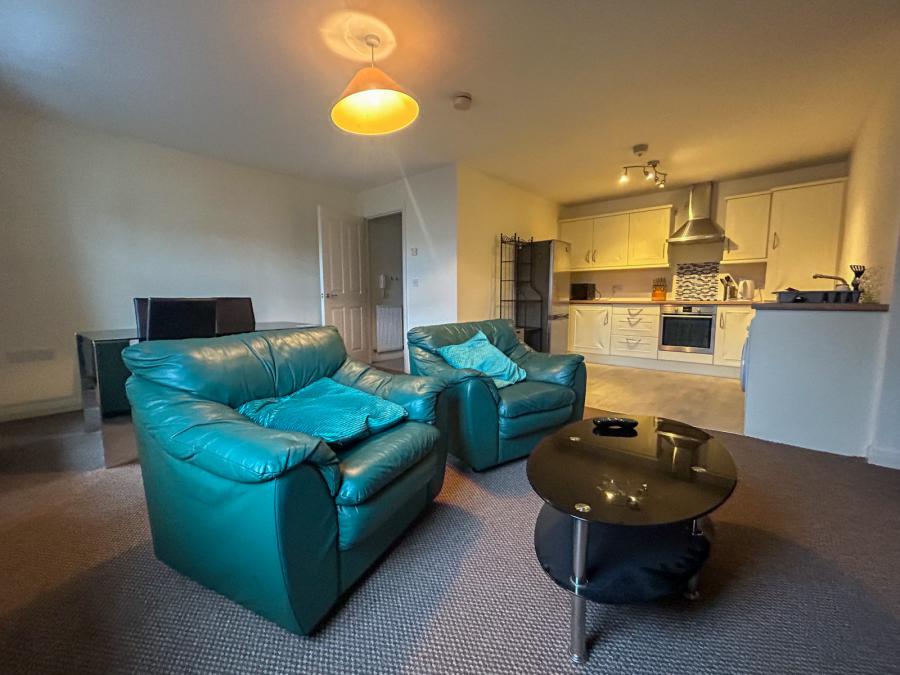 Apartment C, 105 Ulsterville Avenue