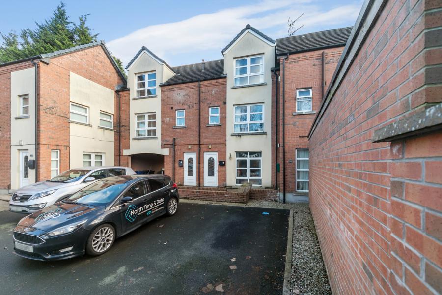 12 Inverary Wood, Belfast, County Antrim, BT4 1RR