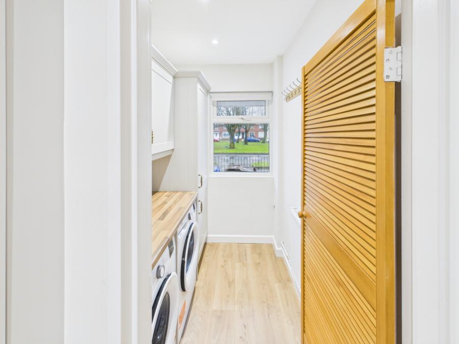 47 Clarawood Cresecent