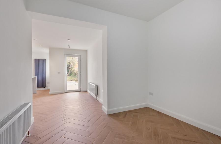 300 Castlereagh Road