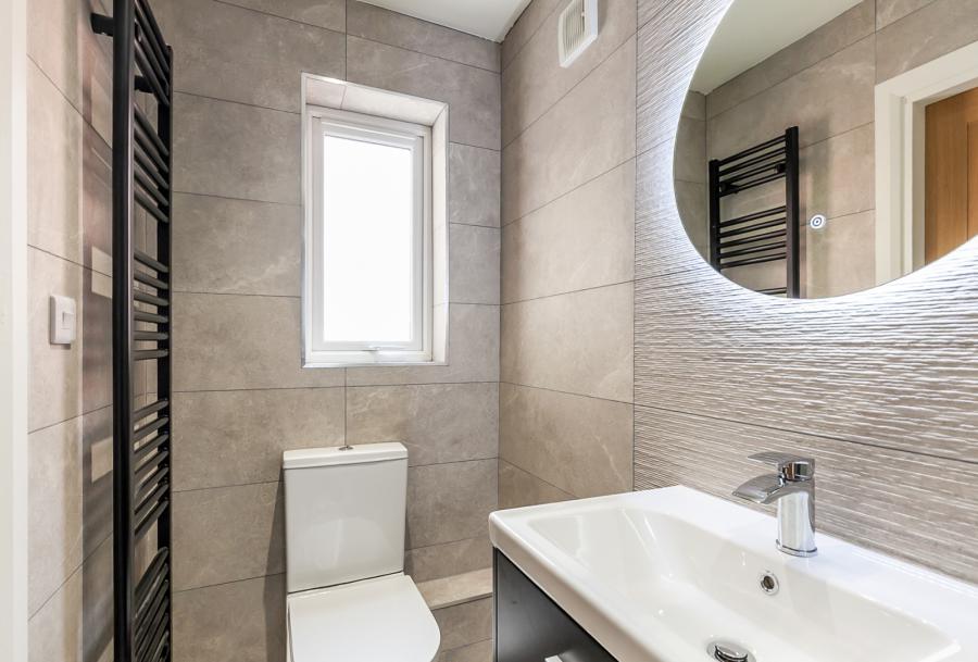 300 Castlereagh Road