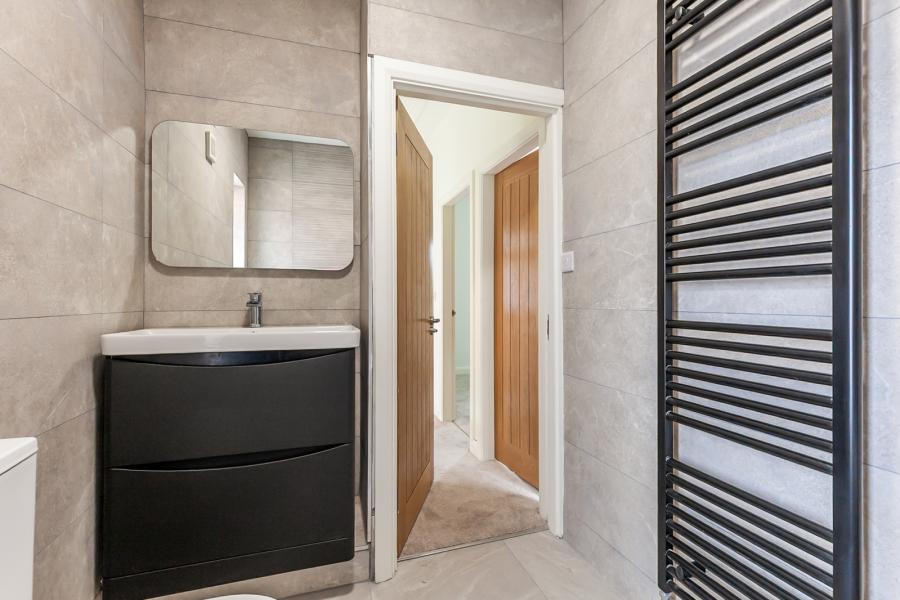 300 Castlereagh Road