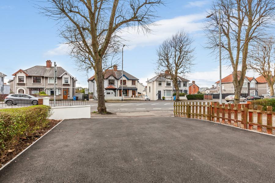 300 Castlereagh Road