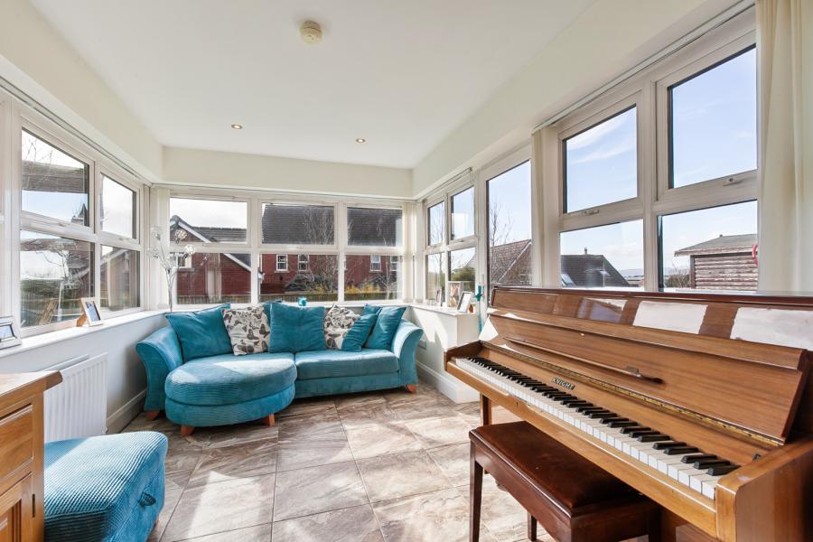 15 Millreagh Heights