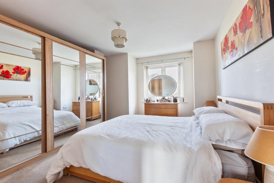 15 Millreagh Heights