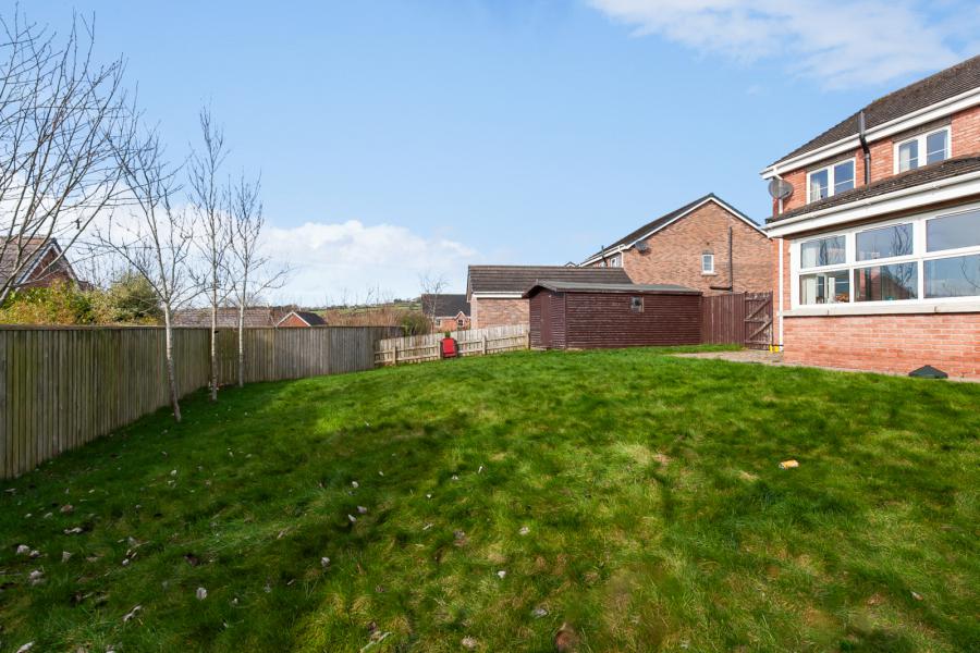 15 Millreagh Heights