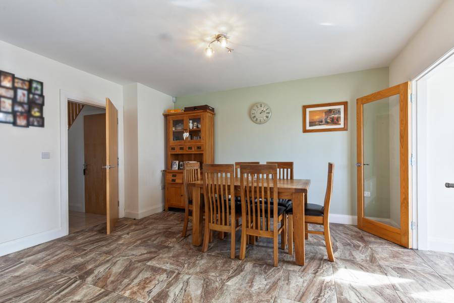 15 Millreagh Heights