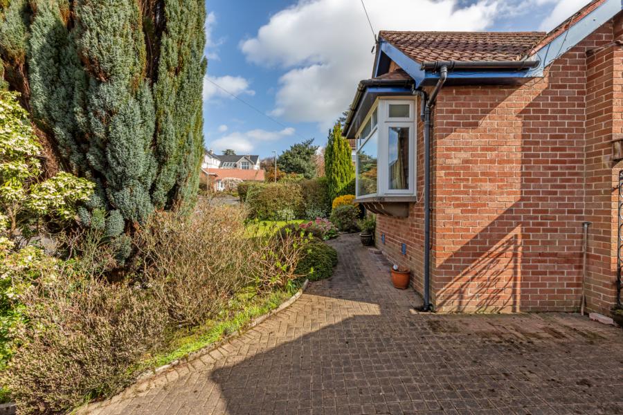 13 Glenmillan Drive