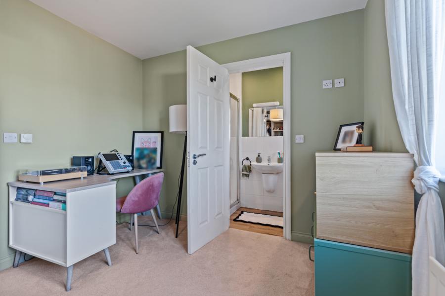 91 Coopers Mill Avenue