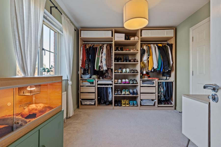 91 Coopers Mill Avenue