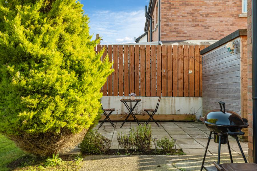 91 Coopers Mill Avenue