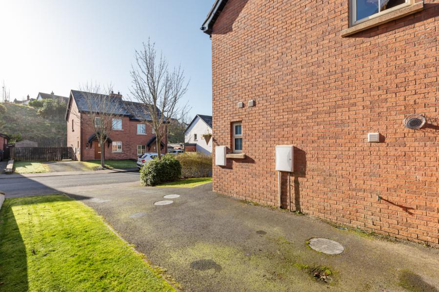 91 Coopers Mill Avenue