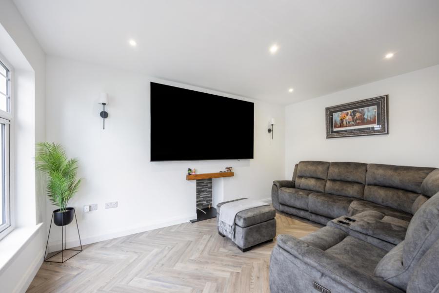 3 Coopers Mill Gardens